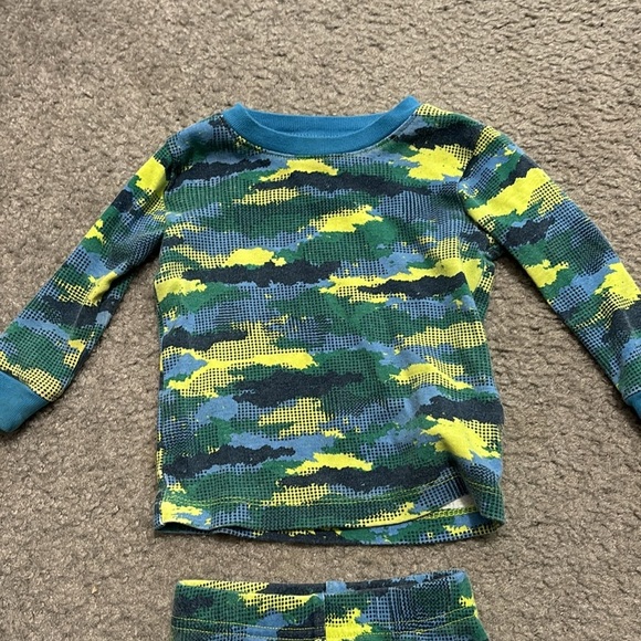 Camouflage Pajamas size 12 months - Picture 6 of 6